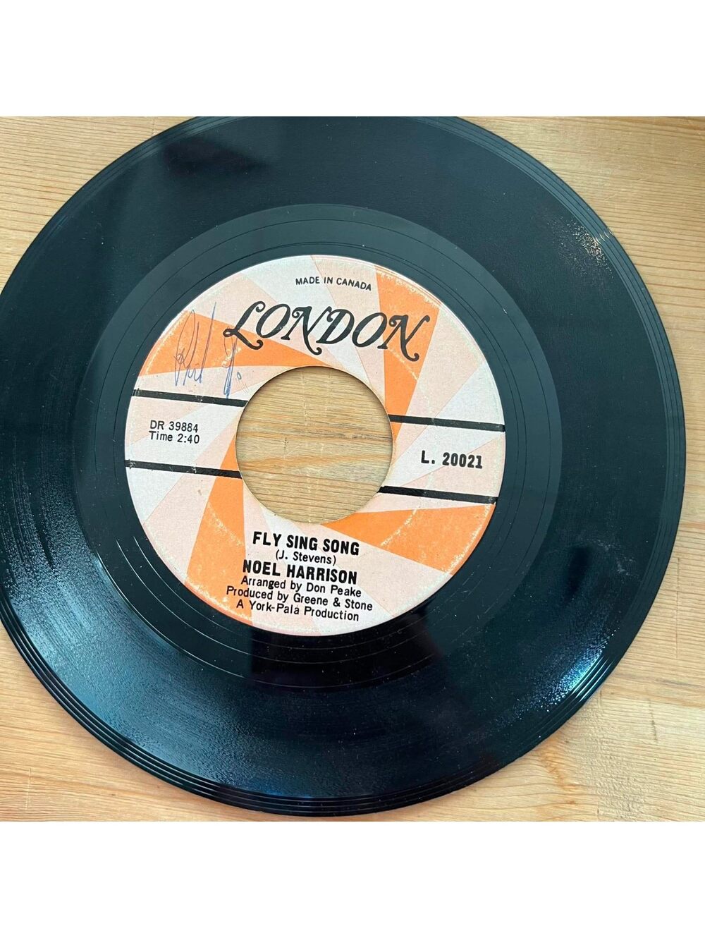 Noel Harrison - Fly Sing Song/Out for the Day 45rpm VG+ R08